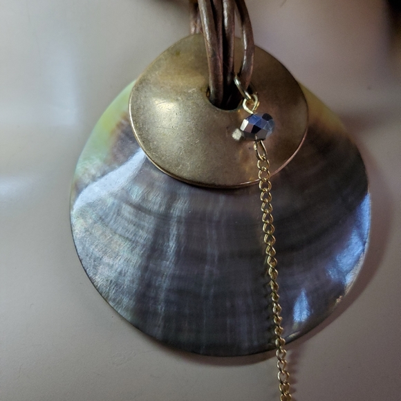 Shell Adjustable Necklace - Picture 3 of 8